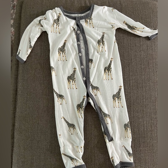 Kyte BABY Pajamas Kyte Baby Giraffe Romper Poshmark